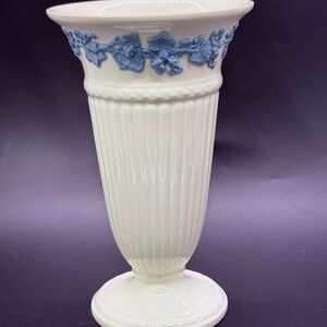 Wedgwood Vase Embossed Queensware Etruria Barlaston 6.75"